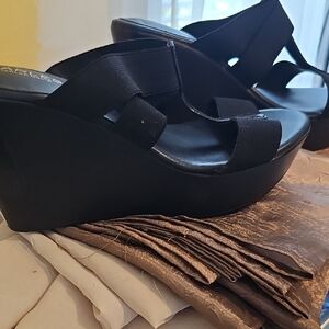 Charles David Black Strappy Wedge Sandals